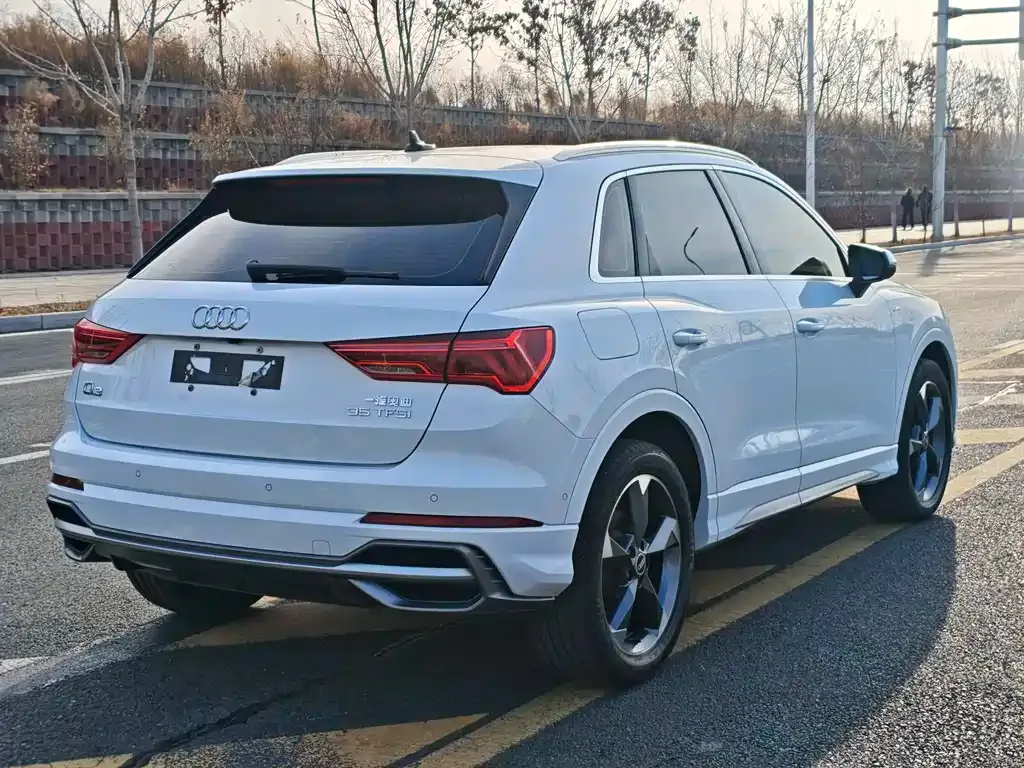 Audi Q3 2021 из CN, фото 5