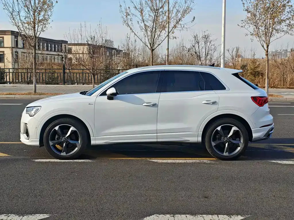 Audi Q3 2021 из CN, фото 8