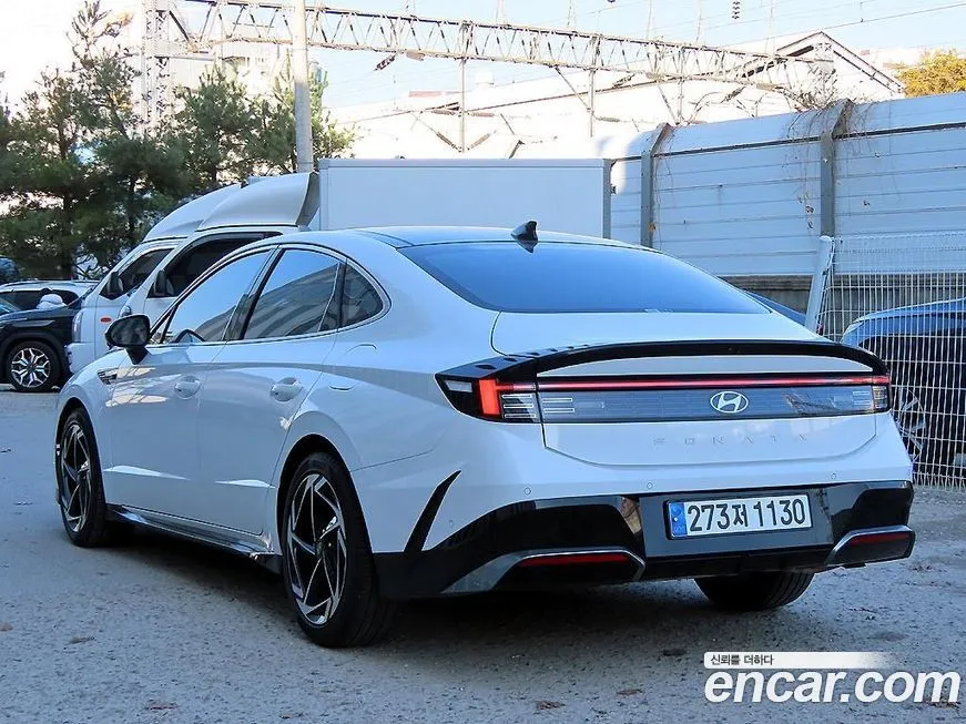 Hyundai Sonata 2024 из KR, фото 3