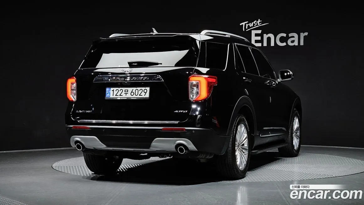 Ford Explorer 2023 из KR, фото 2