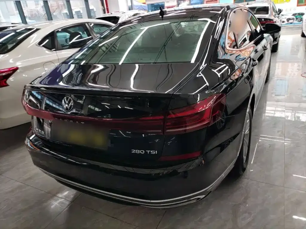 Volkswagen Passat 2023 из CN, фото 6