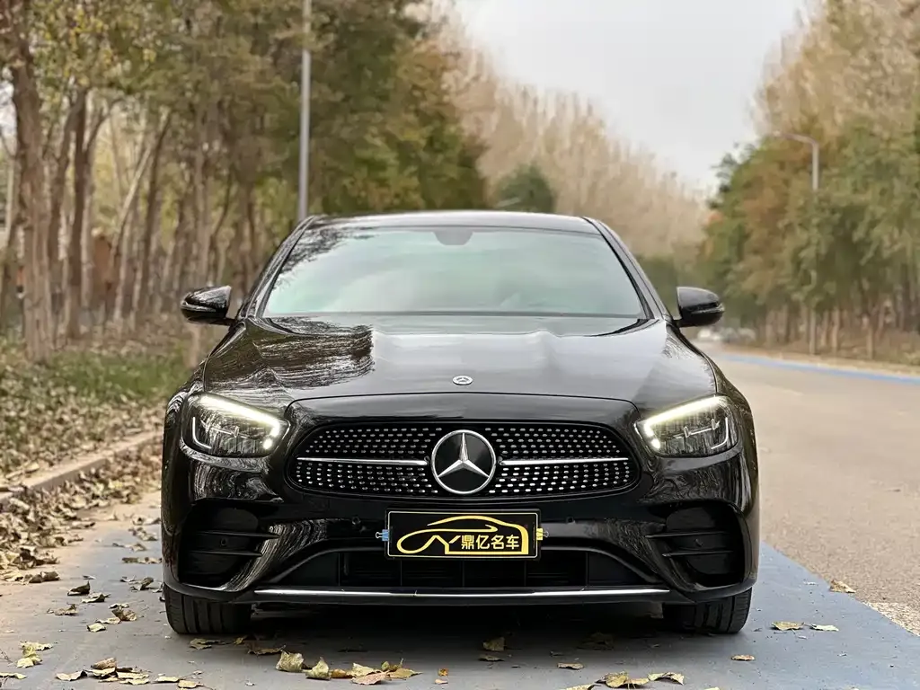 Mercedes-Benz E-Class — фото 2
