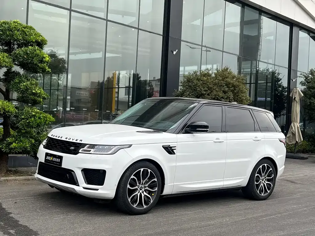 Land Rover Sport — фото 1