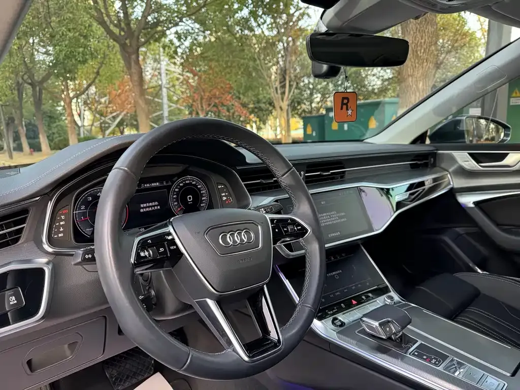 Audi A7 — фото 7