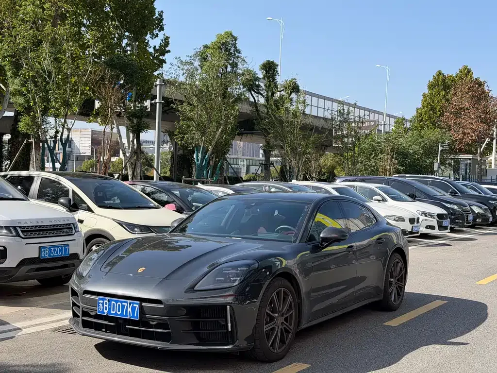 Porsche Panamera 2024 из CN, фото 1