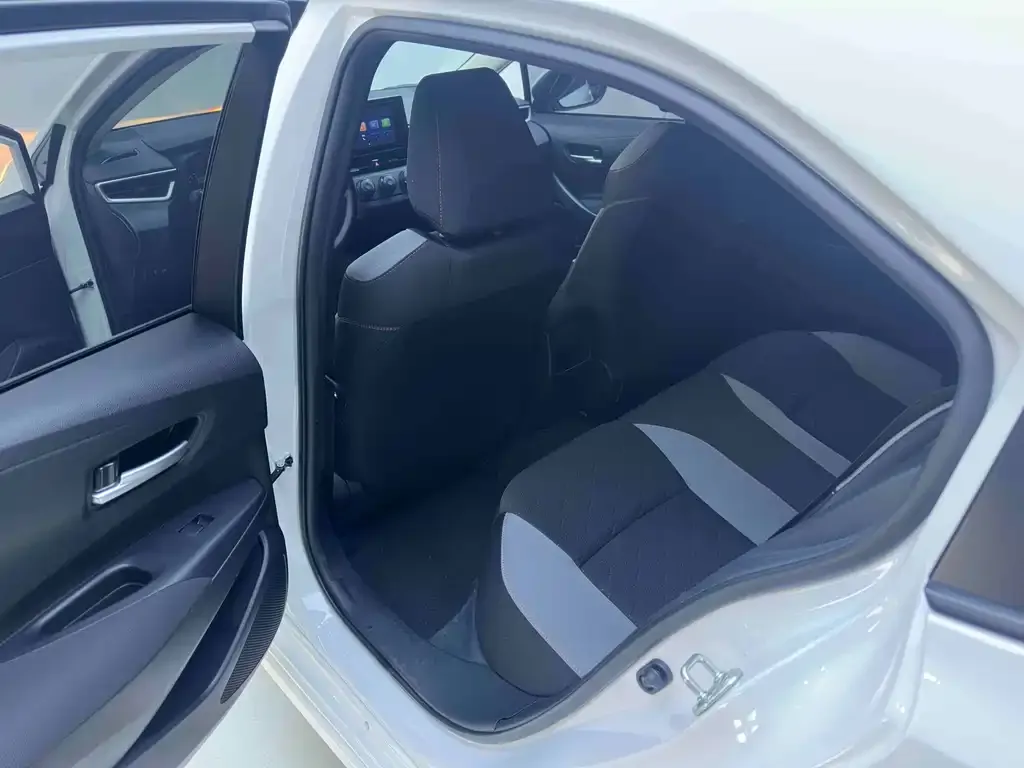 Toyota Corolla 2022 из CN, фото 10