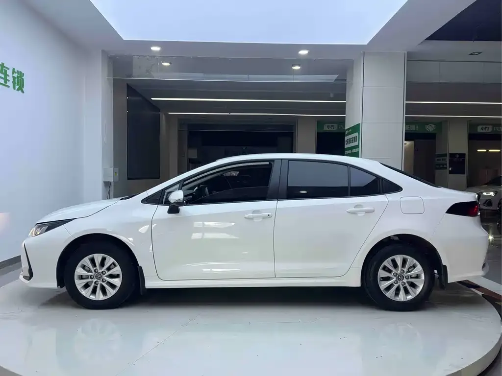 Toyota Corolla 2022 из CN, фото 7
