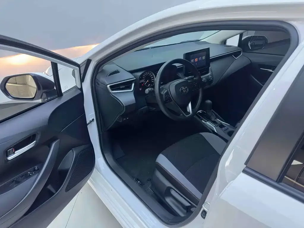 Toyota Corolla 2022 из CN, фото 9