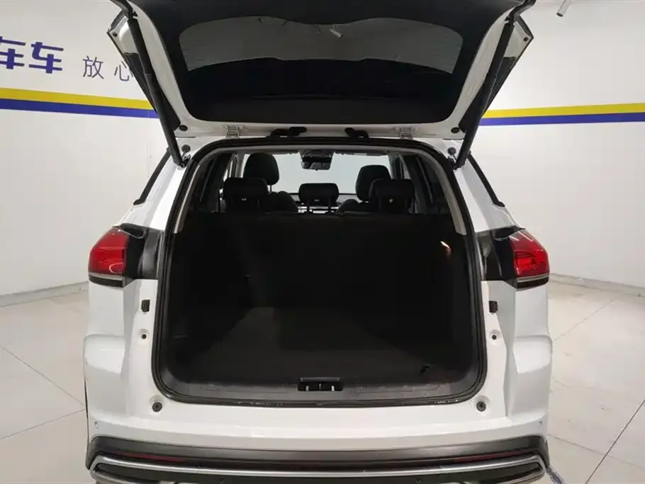 Geely Boyue 2022 из CN, фото 4