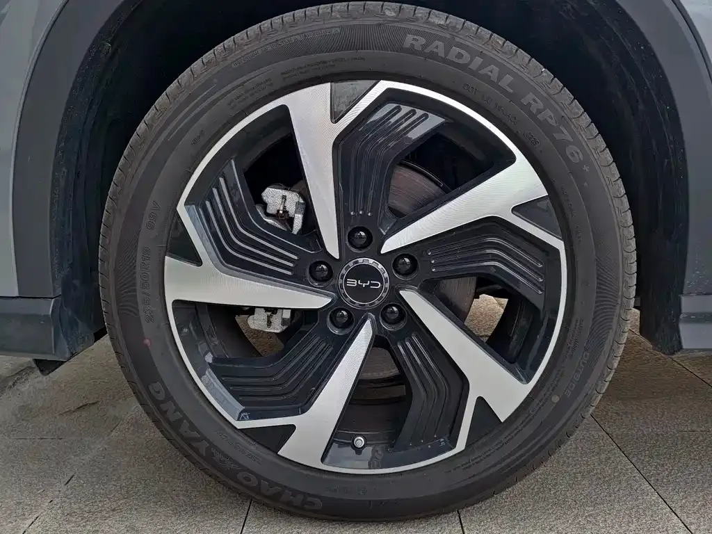 BYD Seal 05 DM-i — фото 6
