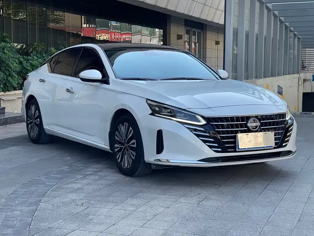 Nissan Teana — фото 2