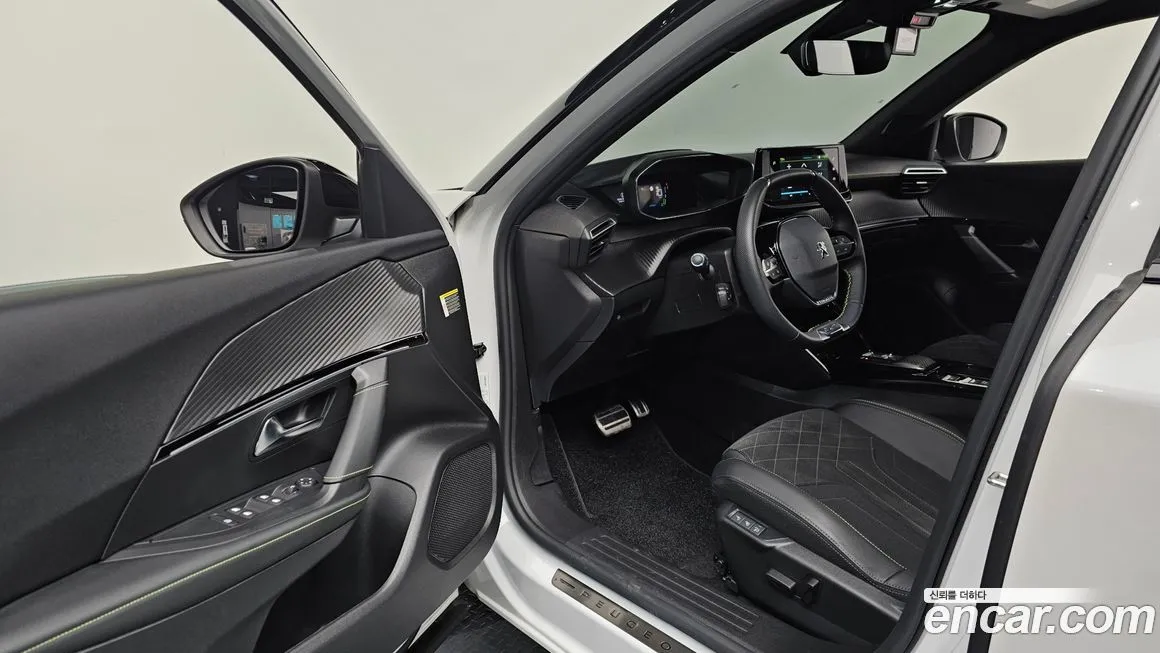 Peugeot 2008 2023 из KR, фото 10