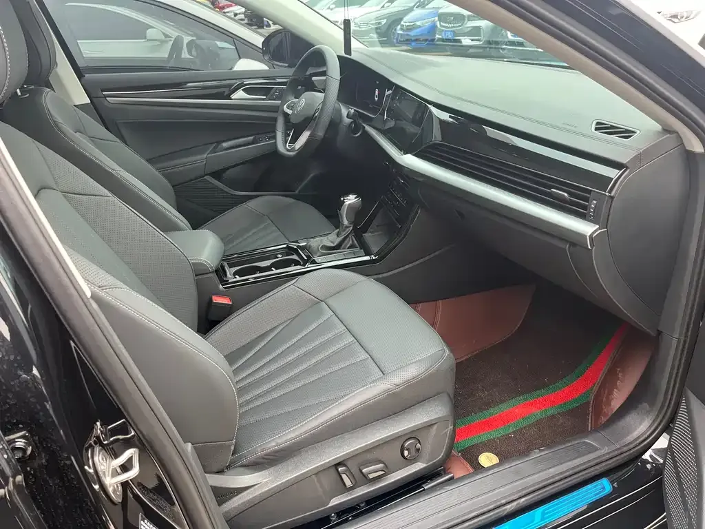 Volkswagen Passat — фото 10