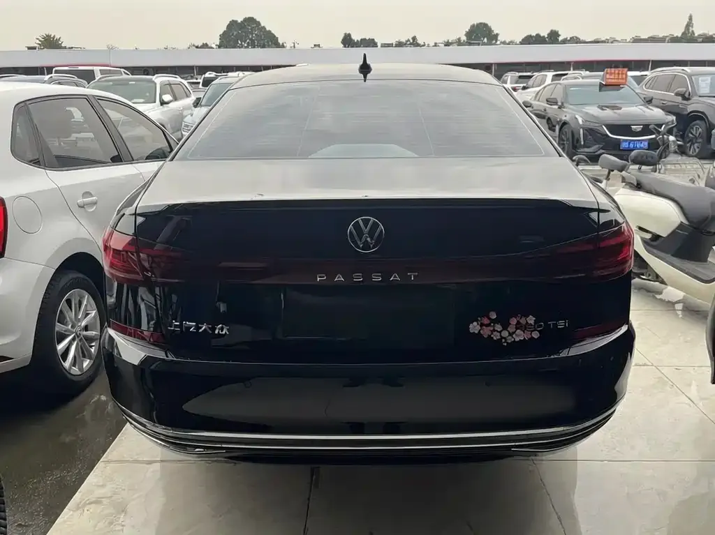 Volkswagen Passat — фото 5