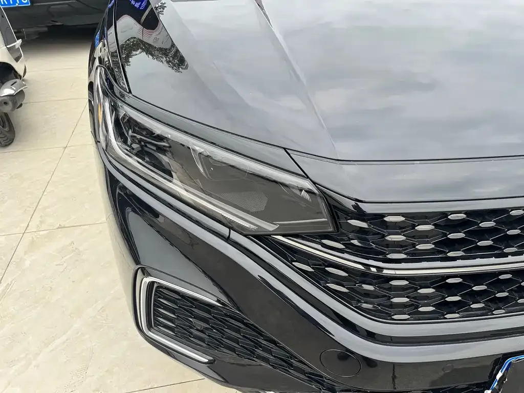 Volkswagen Passat — фото 7