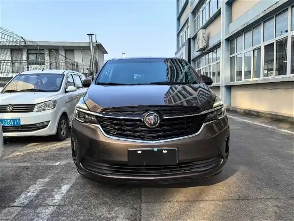 Buick GL8 2022 из CN, фото 1