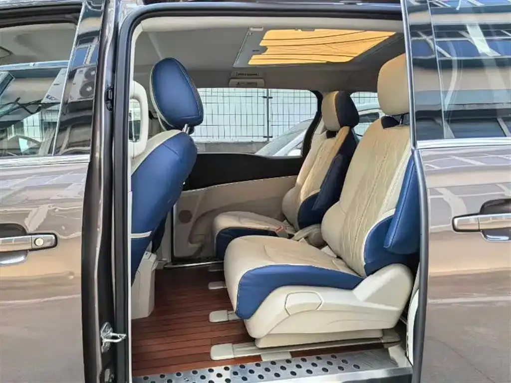 Buick GL8 2022 из CN, фото 4