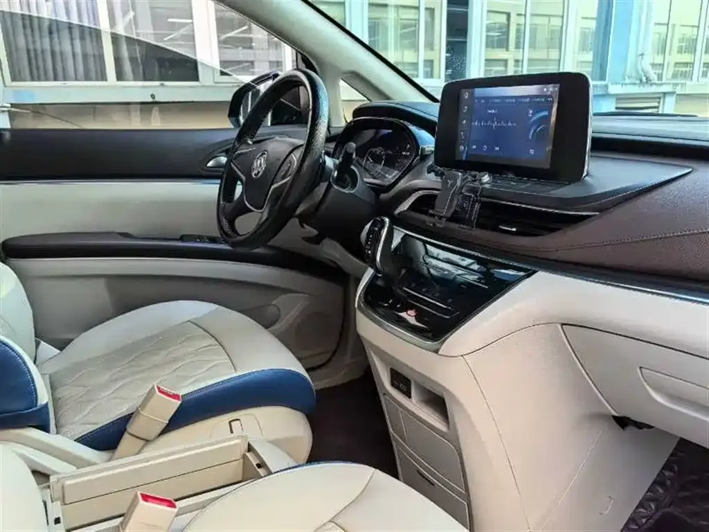 Buick GL8 2022 из CN, фото 7