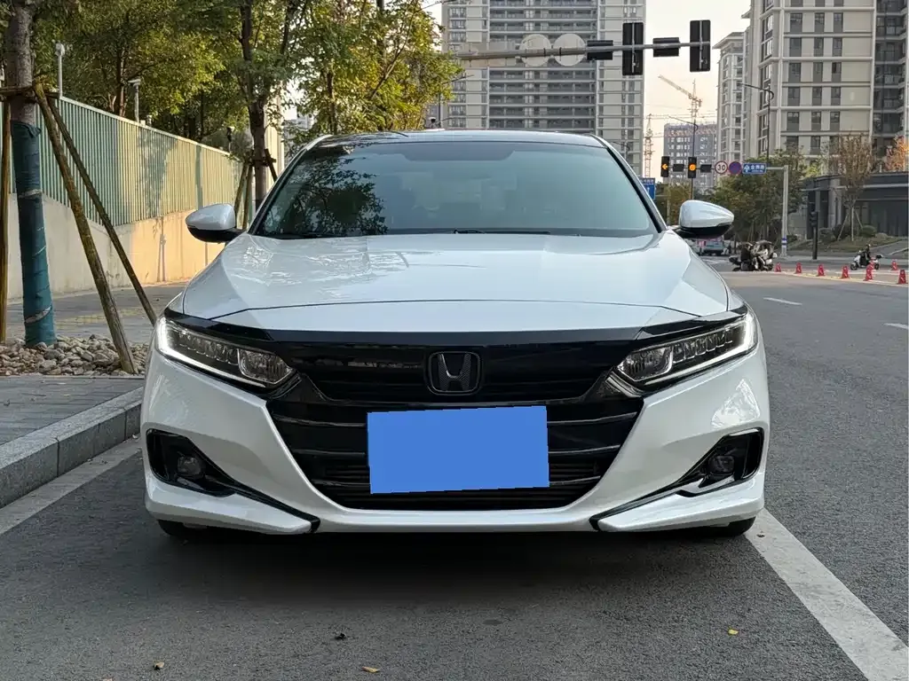 Honda Accord 2022 из CN, фото 2