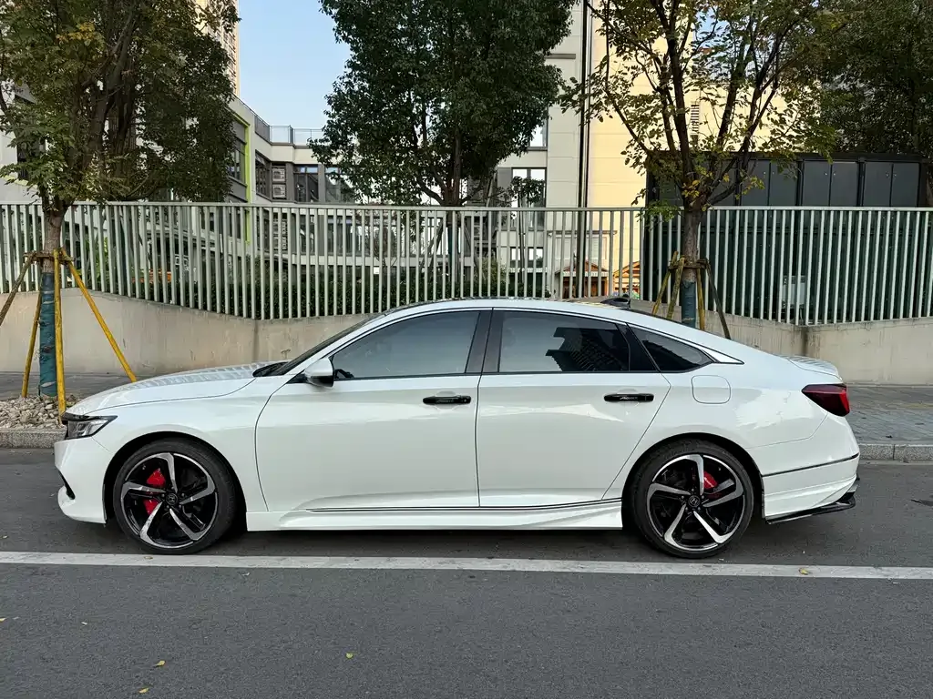 Honda Accord 2022 из CN, фото 7