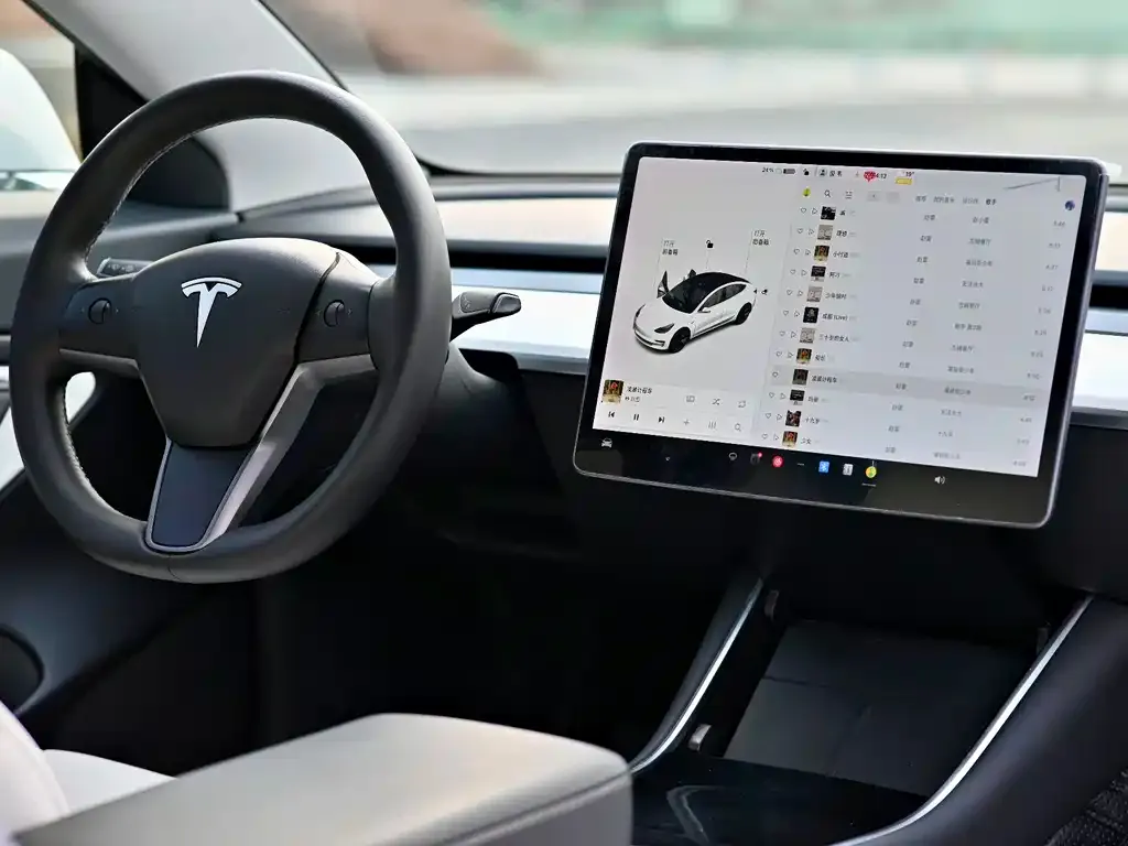 Tesla Model 3 — фото 6