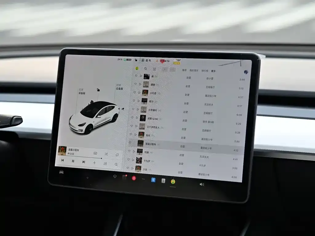 Tesla Model 3 — фото 8