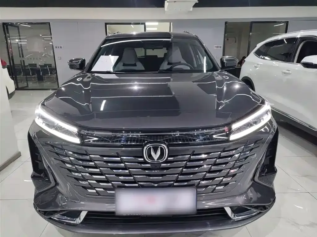 Changan CS75PLUS — фото 3
