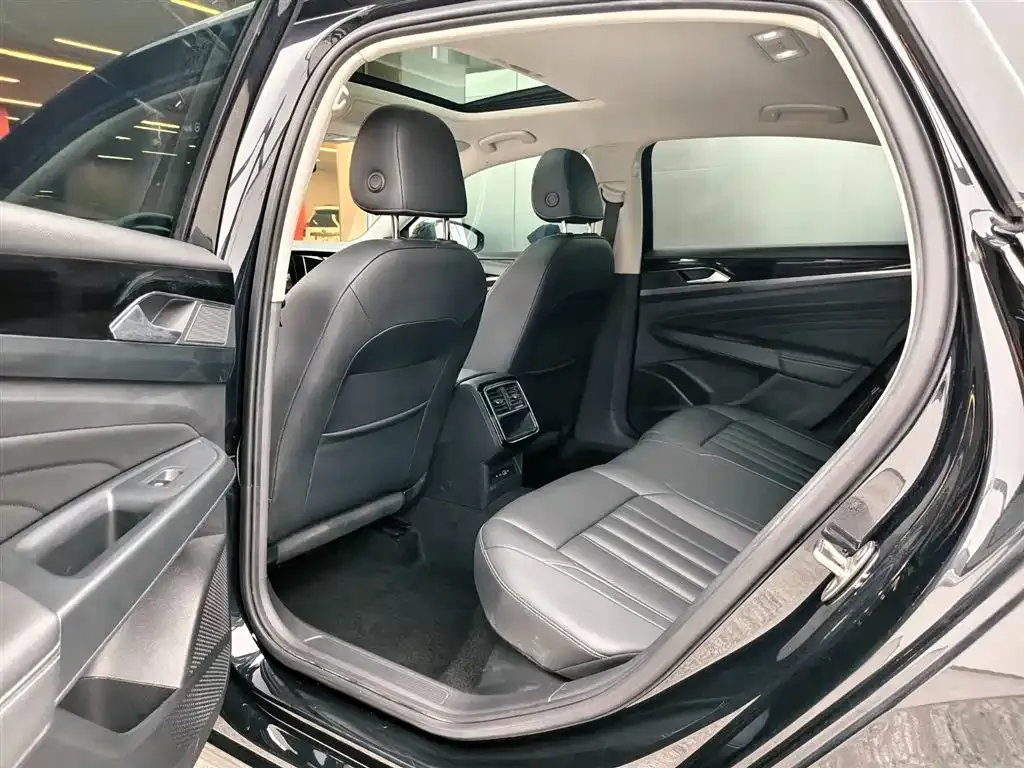 [object Object] Passat 2022 из CN, фото 8