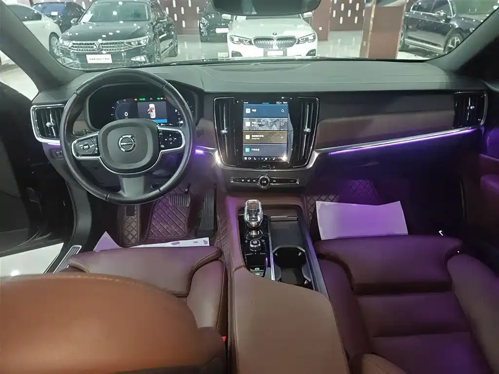 Volvo S90 — фото 10
