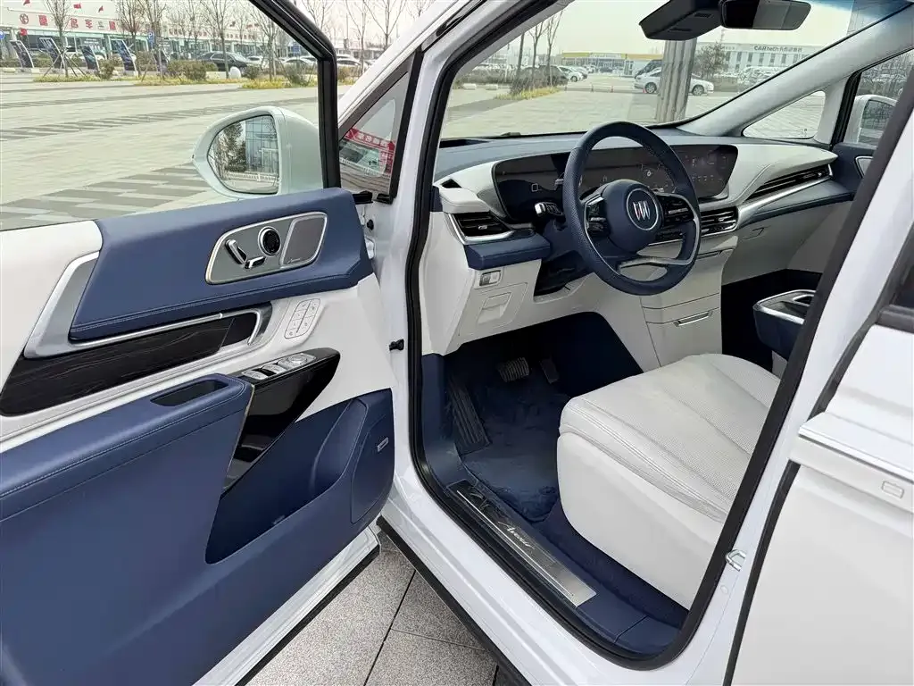 Buick Century 2024 из CN, фото 4