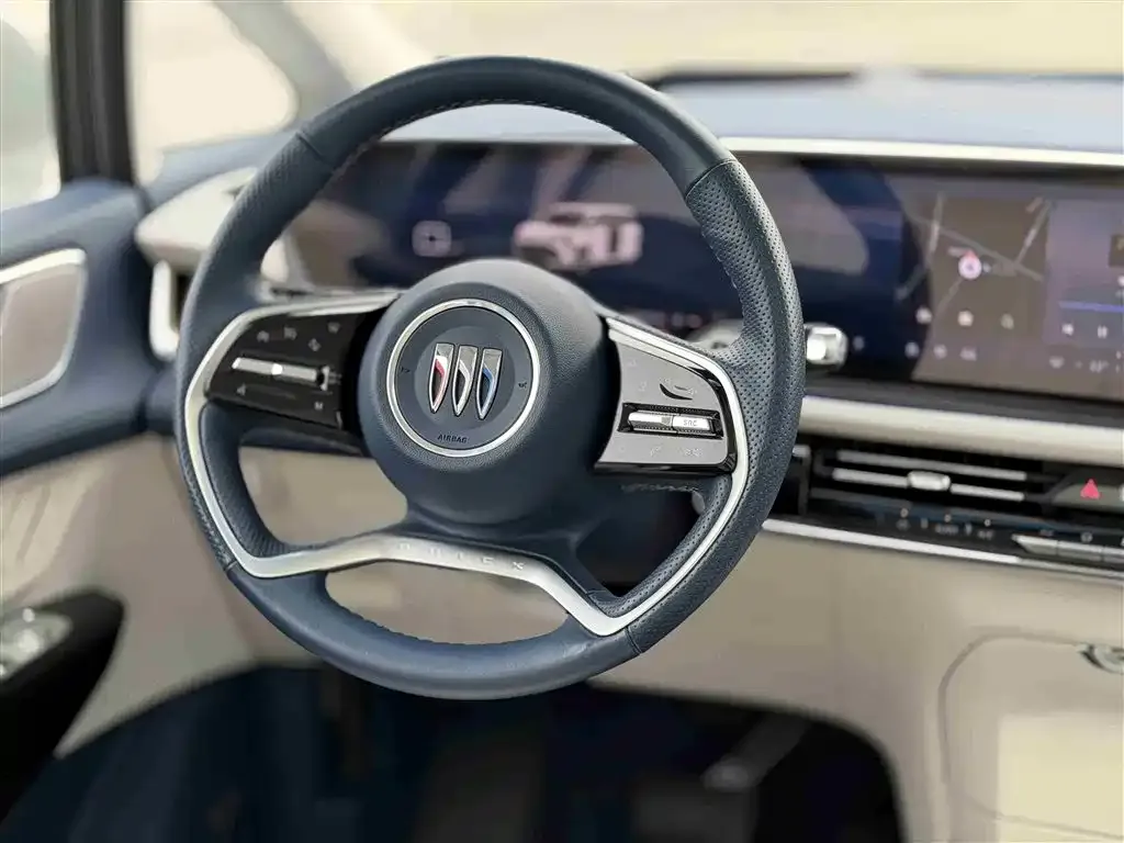 Buick Century 2024 из CN, фото 8