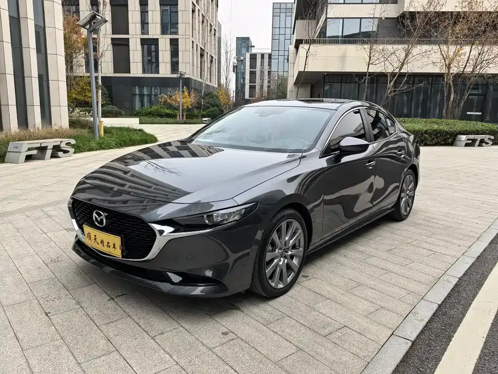Mazda 3 Axela 2024 из CN, фото 1