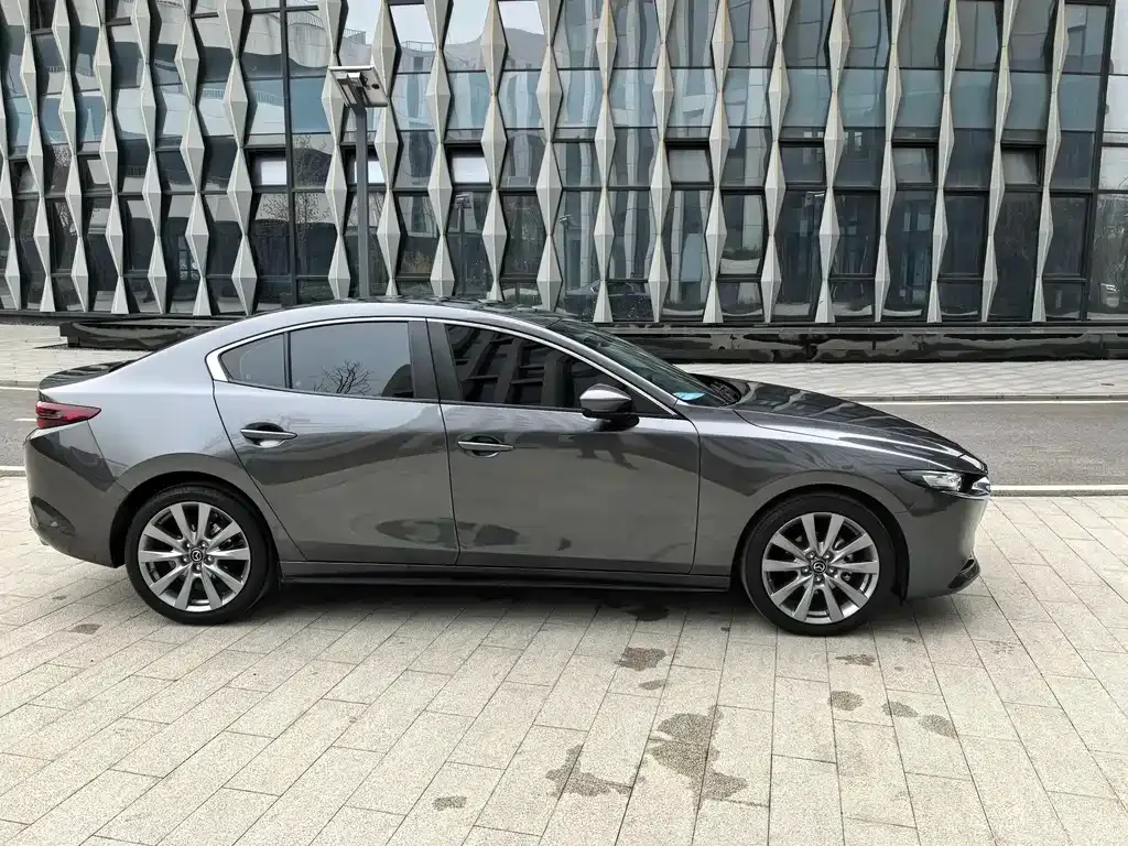 Mazda 3 Axela 2024 из CN, фото 4