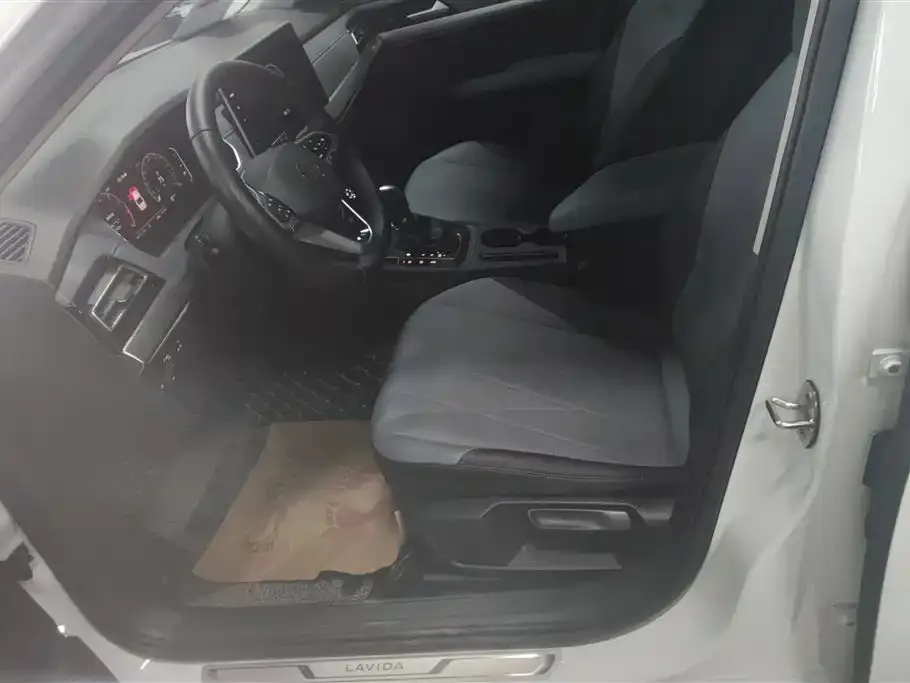 Volkswagen Lavida 2023 из CN, фото 9