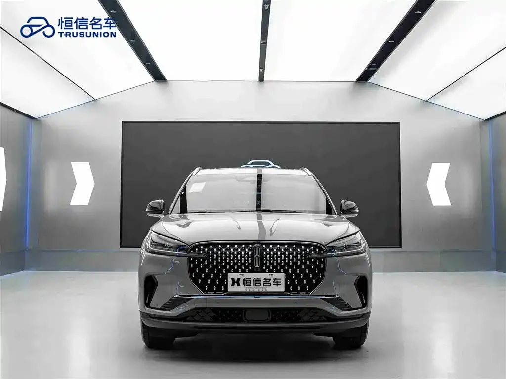 Lincoln Aviator 2025 из CN, фото 2