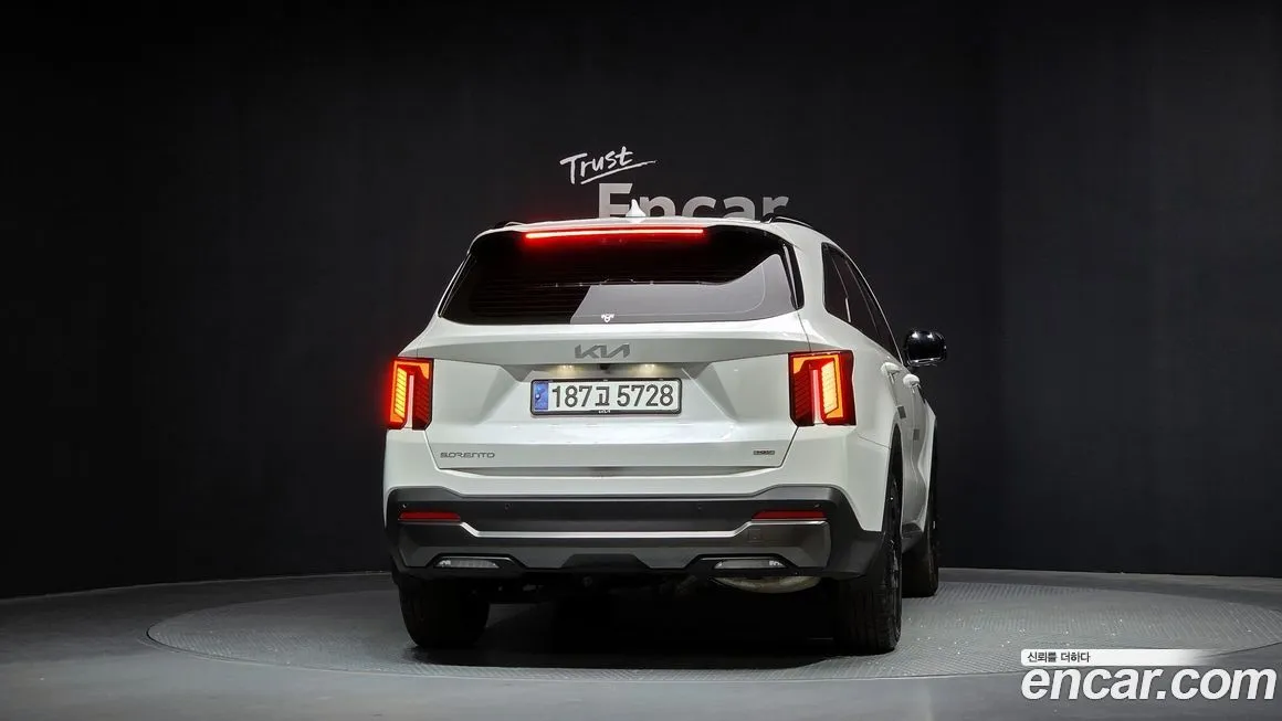 Kia Sorento — фото 4