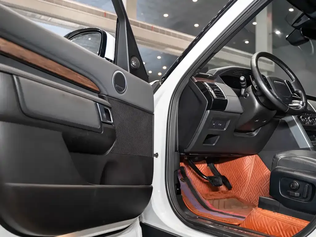 Land Rover Discovery 2021 из CN, фото 10