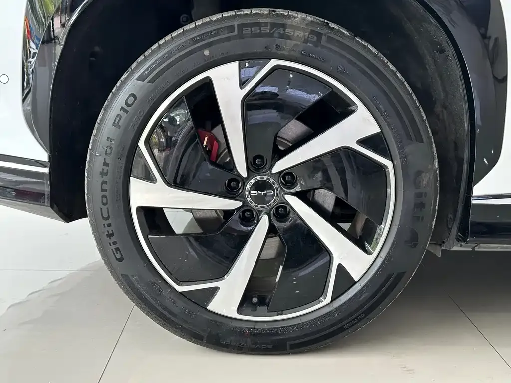 BYD Seal 07 EV — фото 10