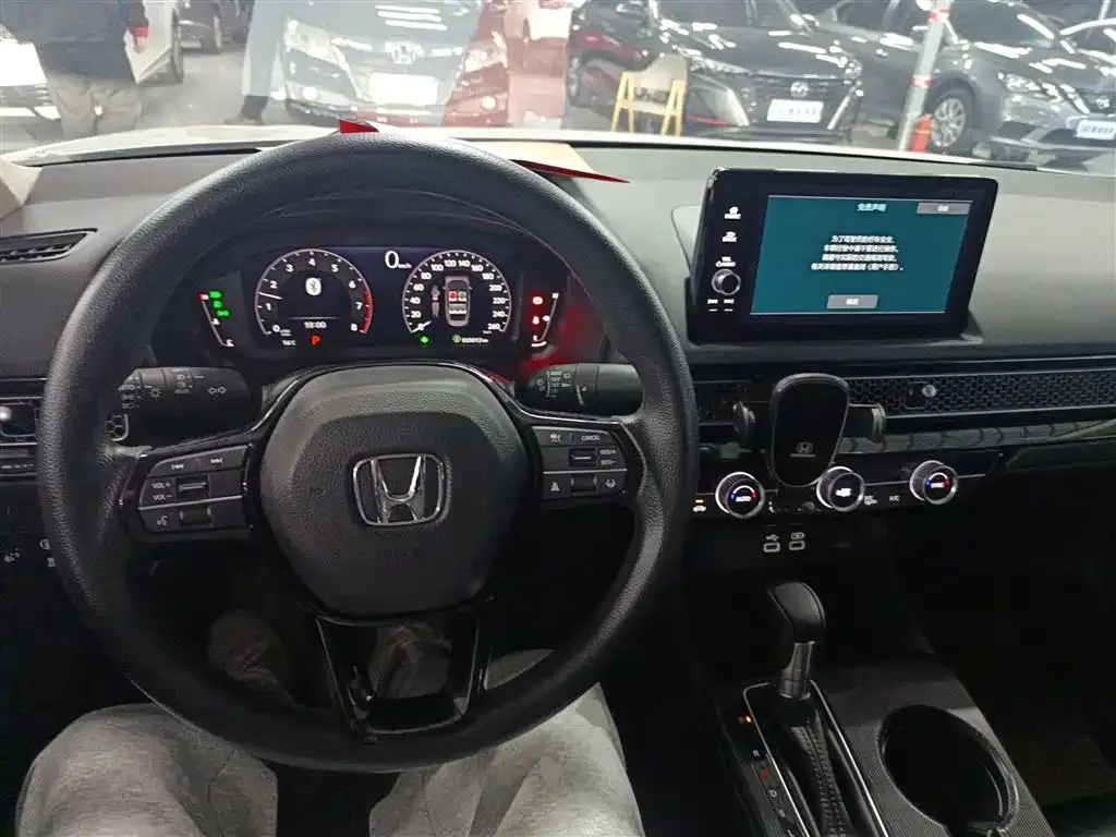 Honda Civic — фото 10