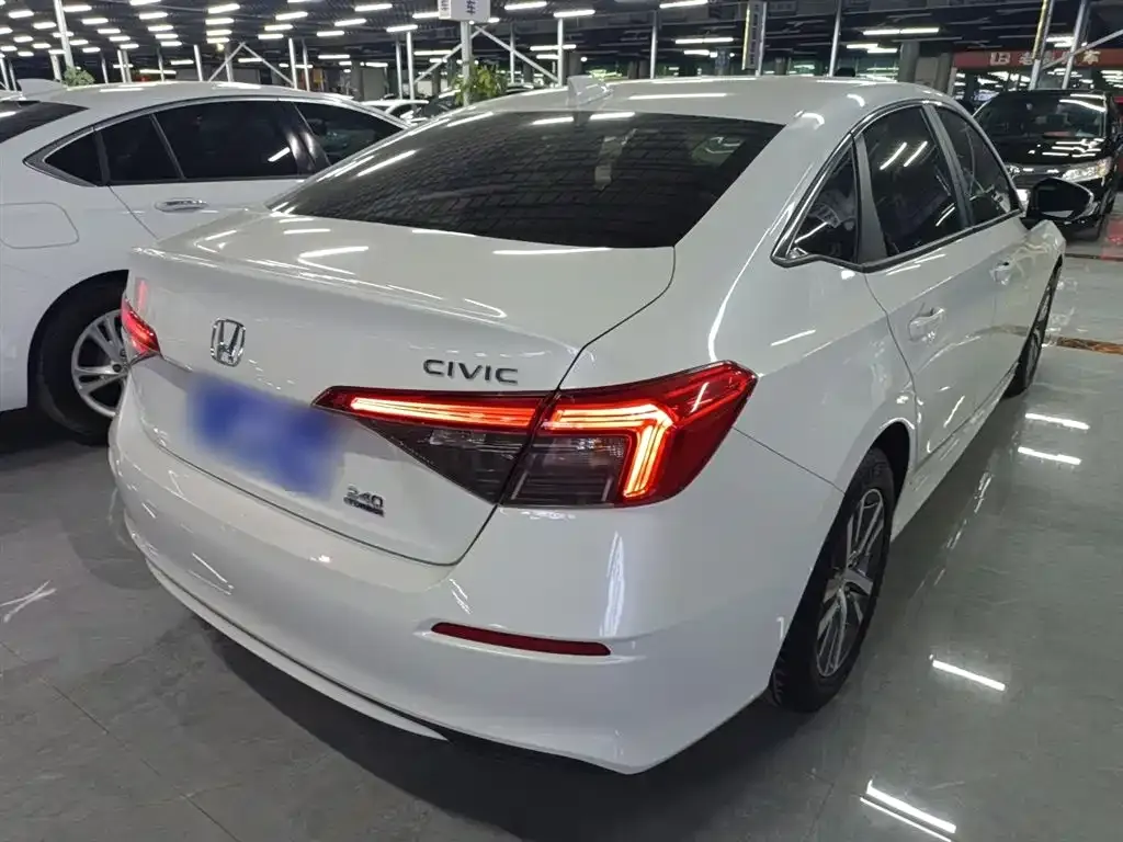 Honda Civic — фото 7