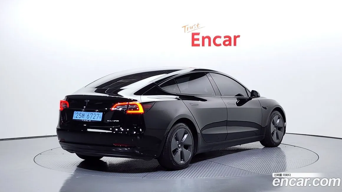 Tesla Model 3 2022 из KR, фото 2