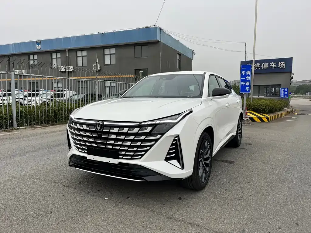 Changan UNI-Z 2025 из CN, фото 1