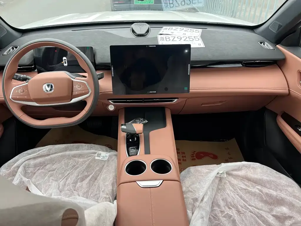 Changan UNI-Z 2025 из CN, фото 4