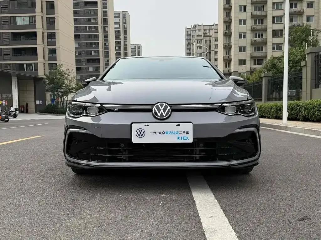 Volkswagen Golf — фото 3