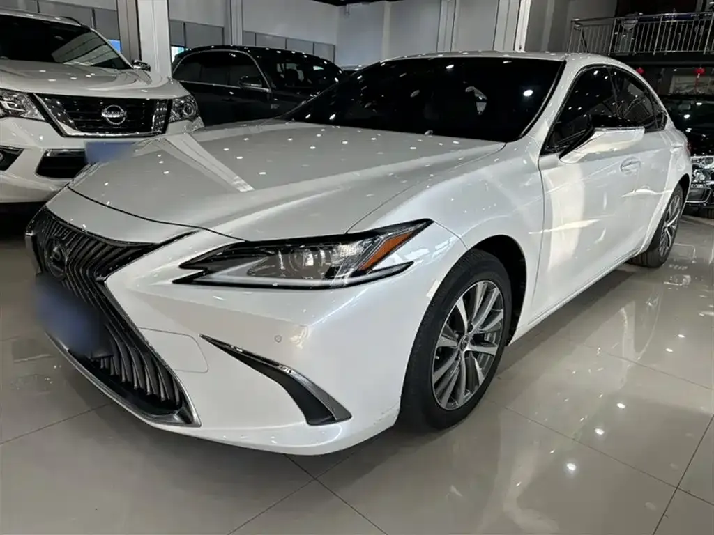 Lexus ES — фото 2