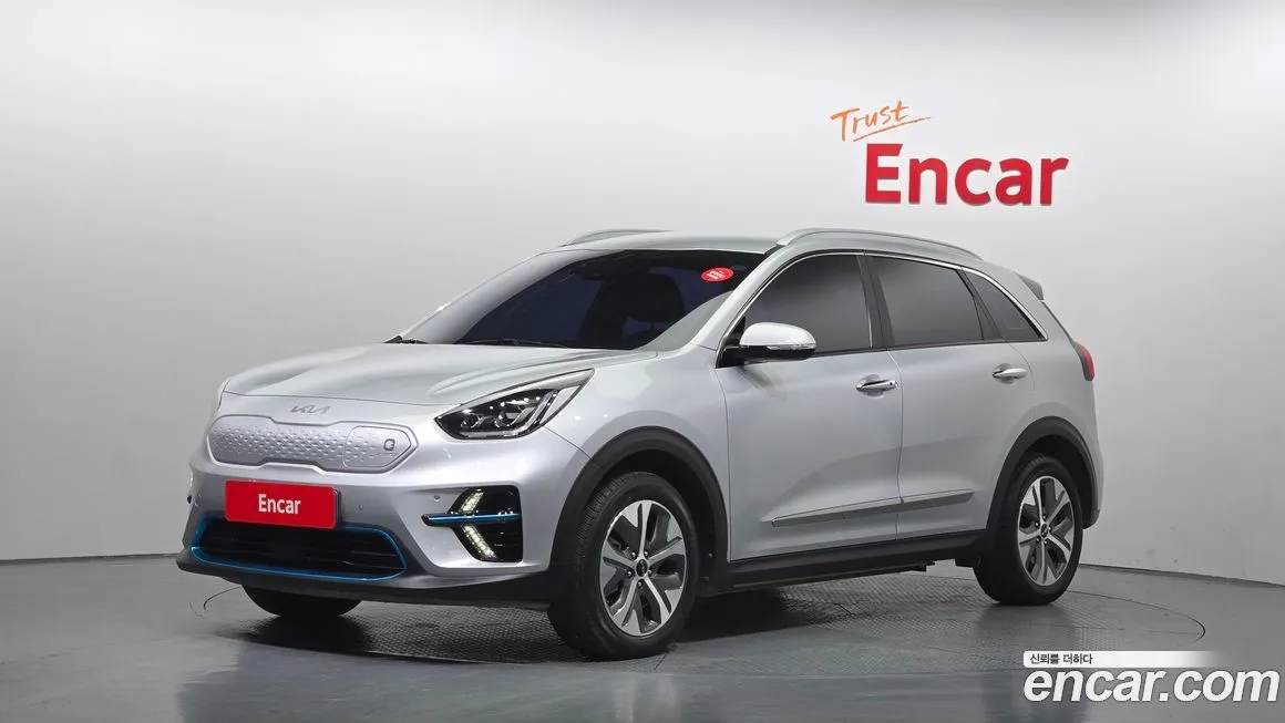 Kia Niro — фото 1