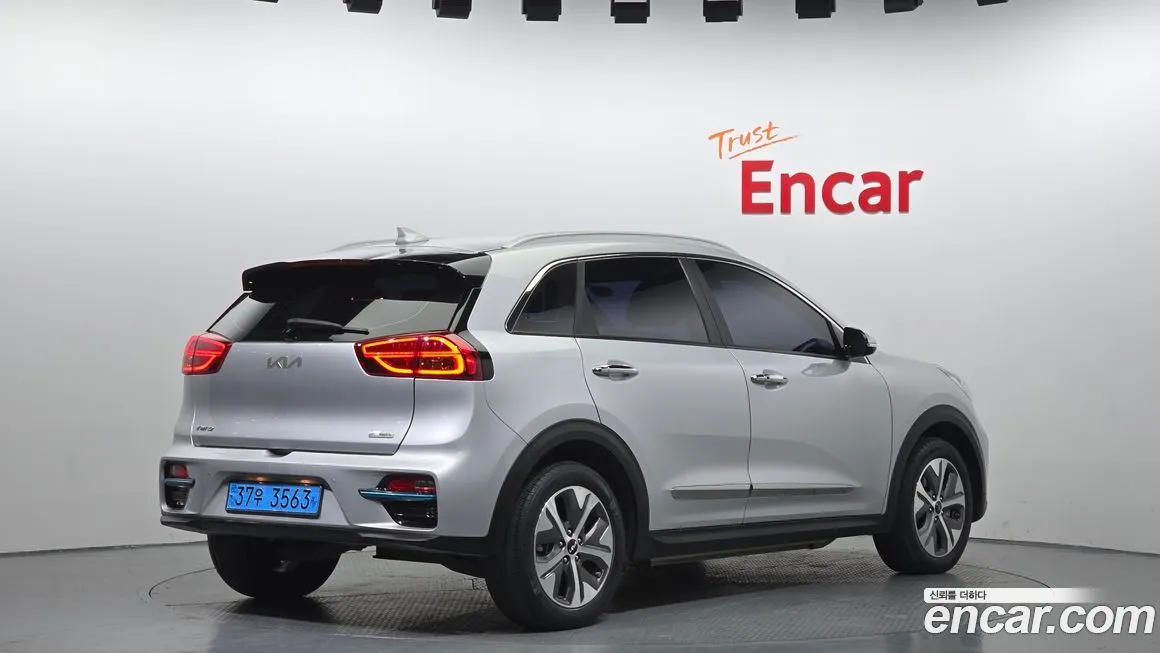 Kia Niro — фото 2