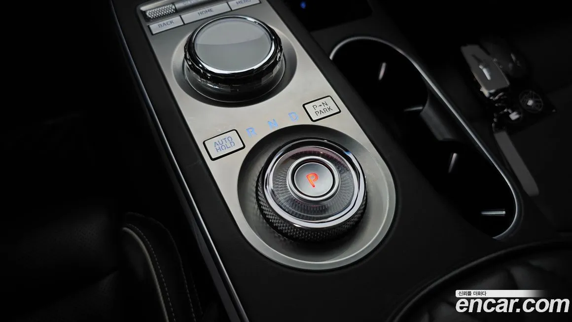 Genesis GV70 — фото 9
