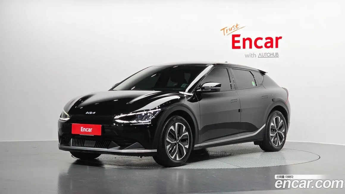Kia EV6 — фото 1