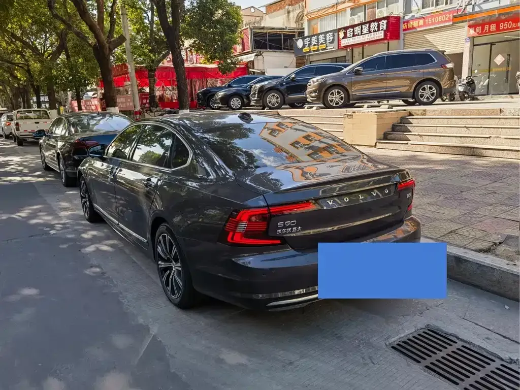 Volvo S90 — фото 10